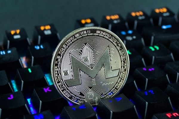 
                    Майнинговый пул MineXMR добился 44% от хешрейта Monero                